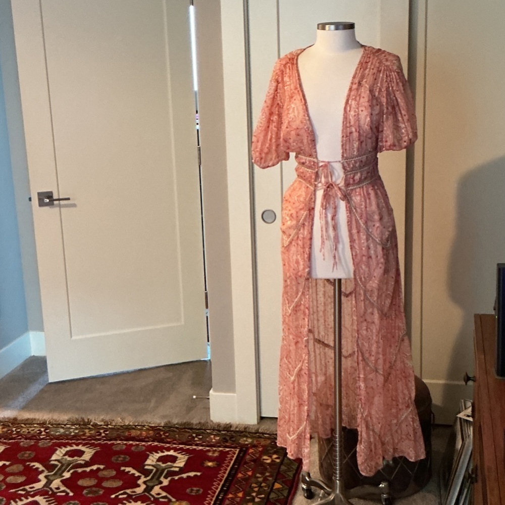 Elegant Pink Patterned Women's kimono with ric rac details. Small.